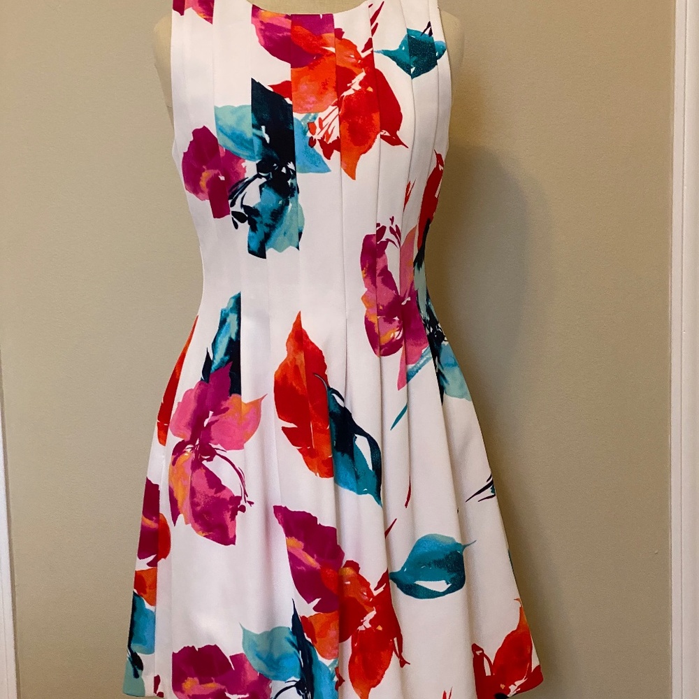 Vince Camuto Size 10 dress